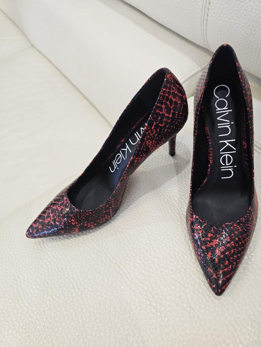 Calvin Klein Red Black Snake-Print Pointed Toe Pumps 9